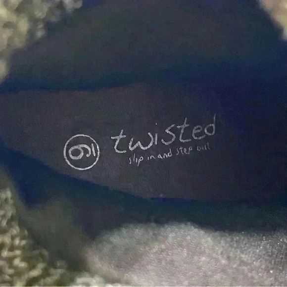 Twisted women’s Sweater knit wedge ankle boots size 9 burgundy - Picture 9 of 11